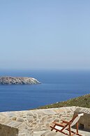 Spacious 6 Bdrm Stone Villa With Pool