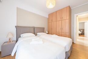 Luxury and Spacious apt for 8 Guests New Features April 2025