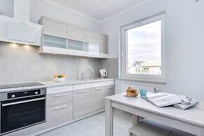 Family Apartment in Center With Four Separate Beds and Balcony