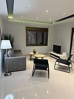 Amazing 2 Bdrm Sea View Holiday Apt