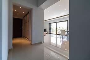 Amazing 2 Bdrm Sea View Holiday Apt