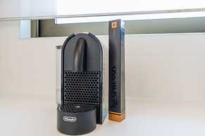 Amazing 2 Bdrm Sea View Holiday Apt