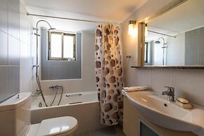 Amazing 2 Bdrm Sea View Holiday Apt