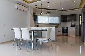 Amazing 2 Bdrm Sea View Holiday Apt