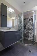 Amazing 2 Bdrm Sea View Holiday Apt