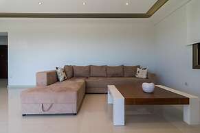 Amazing 2 Bdrm Sea View Holiday Apt