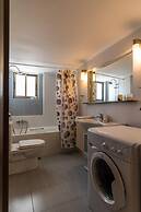 Amazing 2 Bdrm Sea View Holiday Apt