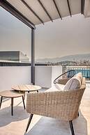 Cozy Deck Roof Apt at the Foothills of Acropolis