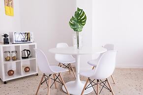 Loft at Historical Center of Athens w Acropolis View