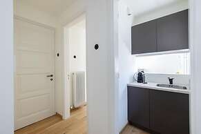 Paradise Suite With Jacuzzi Acropolis View