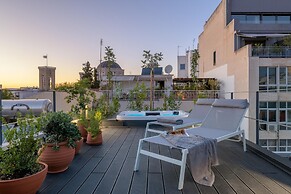 Paradise Suite With Jacuzzi Acropolis View