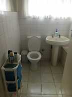 2 bed Guesthouse in Mabelreign - 2012