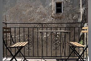 Katrina Studio 3 With Balcony