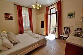 Katrina Studio 3 With Balcony