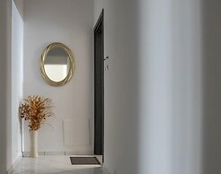 Myra Mare White Suite by Estia