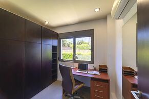 Villa Sfedami With Private Pool and Children Safet