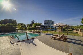 Villa Sfedami With Private Pool and Children Safet