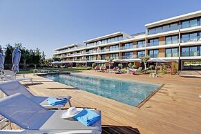 White Nature Apartment