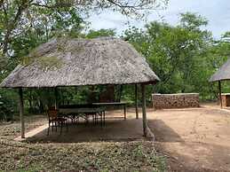 Charming Bush Chalet 1 on This World Renowned Eco Site 40 Minutes From