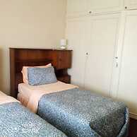 Guesthouse With Green Garden and Pool - 2102