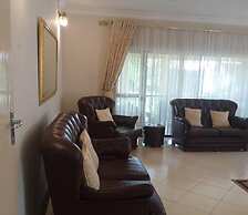 Guesthouse With Green Garden and Pool - 2102