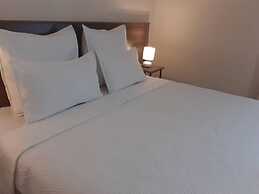 Guesthouse With Green Garden and Pool - 2102