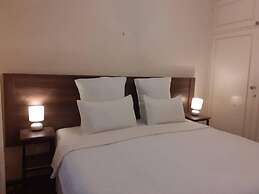 Guesthouse With Green Garden and Pool - 2102