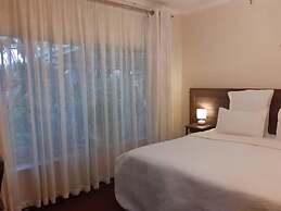 Guesthouse With Green Garden and Pool - 2102