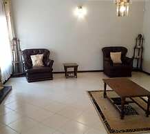 Guesthouse With Green Garden and Pool - 2102