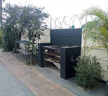 Guesthouse With Green Garden and Pool - 2102