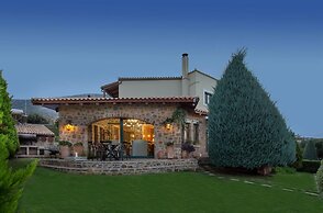 Luxury Villa Golden Crest With Private Swimming Pool