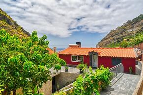 Casa da Praia a Home in Madeira