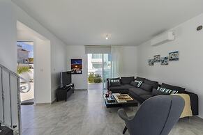 Protaras Villa Araella