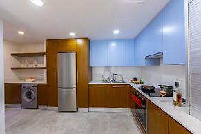 Mackenzie Castella Beachfront Suite