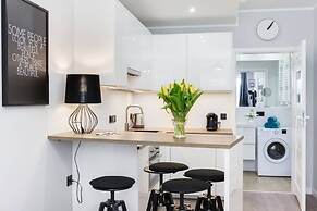 Modern Apartment Close to the Old Town