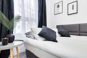 Modern Apartment Close to the Old Town