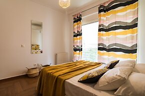 Athenian Stylish 2 Bdrm Apartment