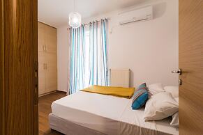 Athenian Stylish 2 Bdrm Apartment