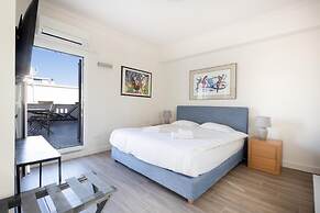 Downtown Cocoon With Roof Deck