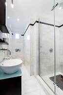 Elegant 3 Dbrm apt iin the Heart of Glyfada