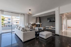 Elegant 3 Dbrm apt iin the Heart of Glyfada