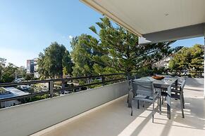 Elegant 3 Dbrm apt iin the Heart of Glyfada