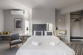 Superb Central Athens Suite With Rooftop Perfect for 5 Guests 85sqm