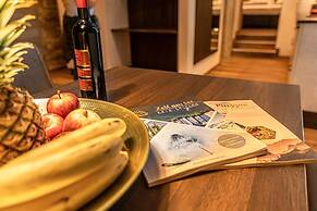 Tevini Boutique Suites - Apartment Water