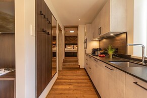 Tevini Boutique Suites - Apartment Water