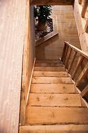 Rustic Luxury Farm Cabin Located in Hwedza - 2031