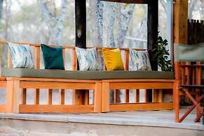 Rustic Luxury Farm Cabin Located in Hwedza - 2031