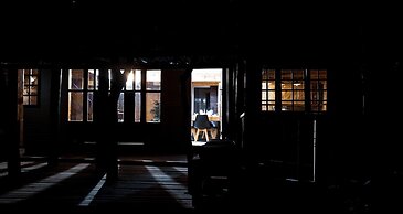 Rustic Luxury Farm Cabin Located in Hwedza - 2031