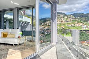 Sunrise Villa a Home in Madeira
