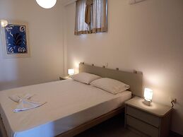 Kinetious Nisous in Kineta